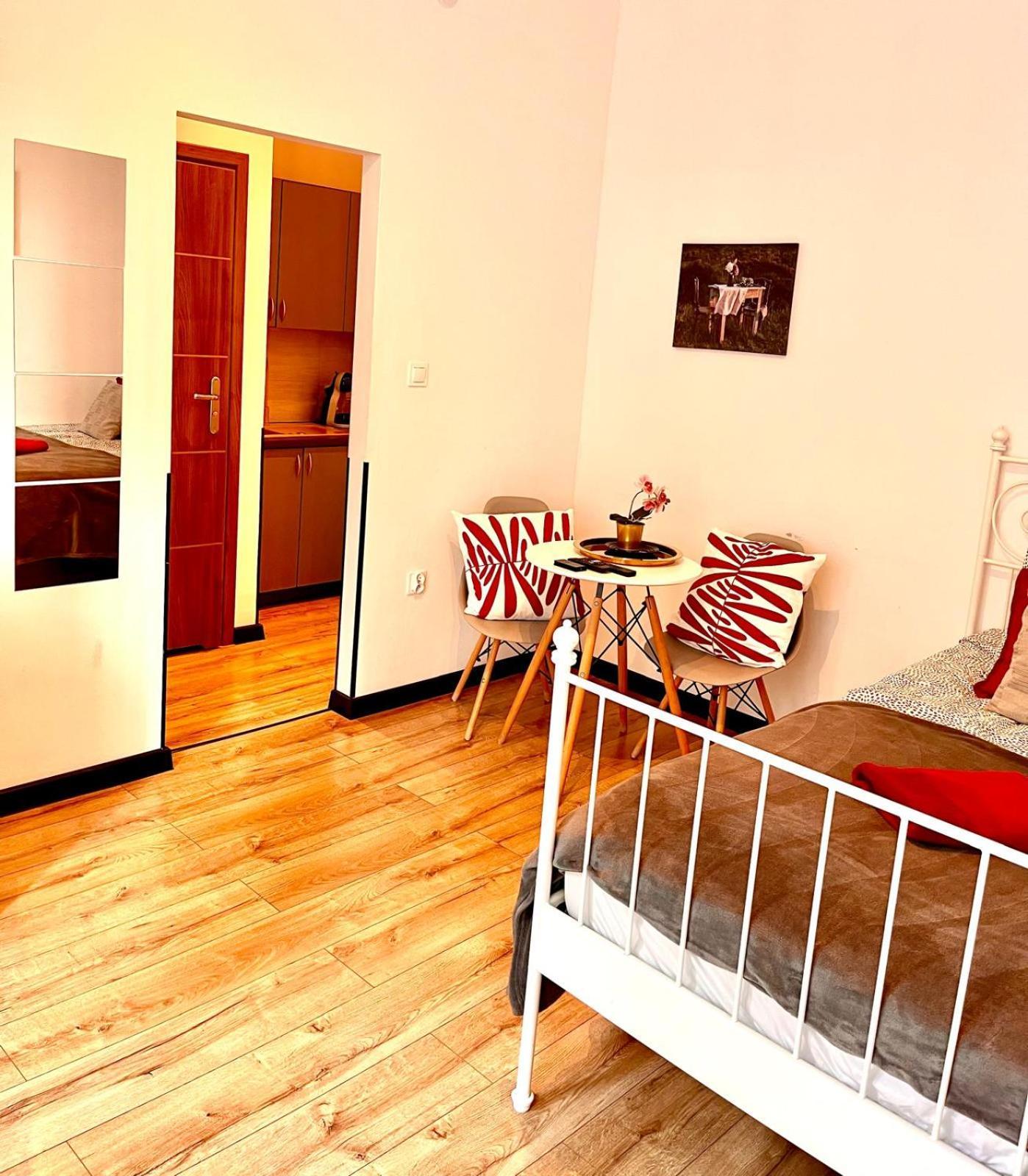 Best 1 Room Condo In Warszawa Center 外观 照片